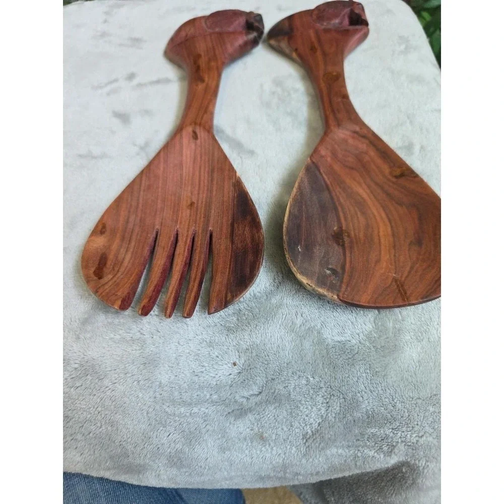HAND CARVED OLIVE WOOD Bear SALAD SERVERS 2PC SET 11
